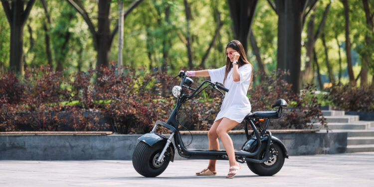 Regra provisória até o 03/06 pode alterar a rotina de quem anda de veículo elétrico