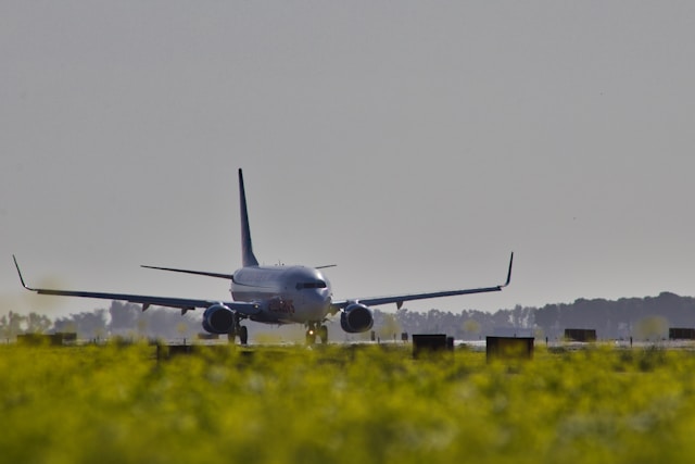 Por conta da guerra, o espaço aéreo foi fechado em todo este país