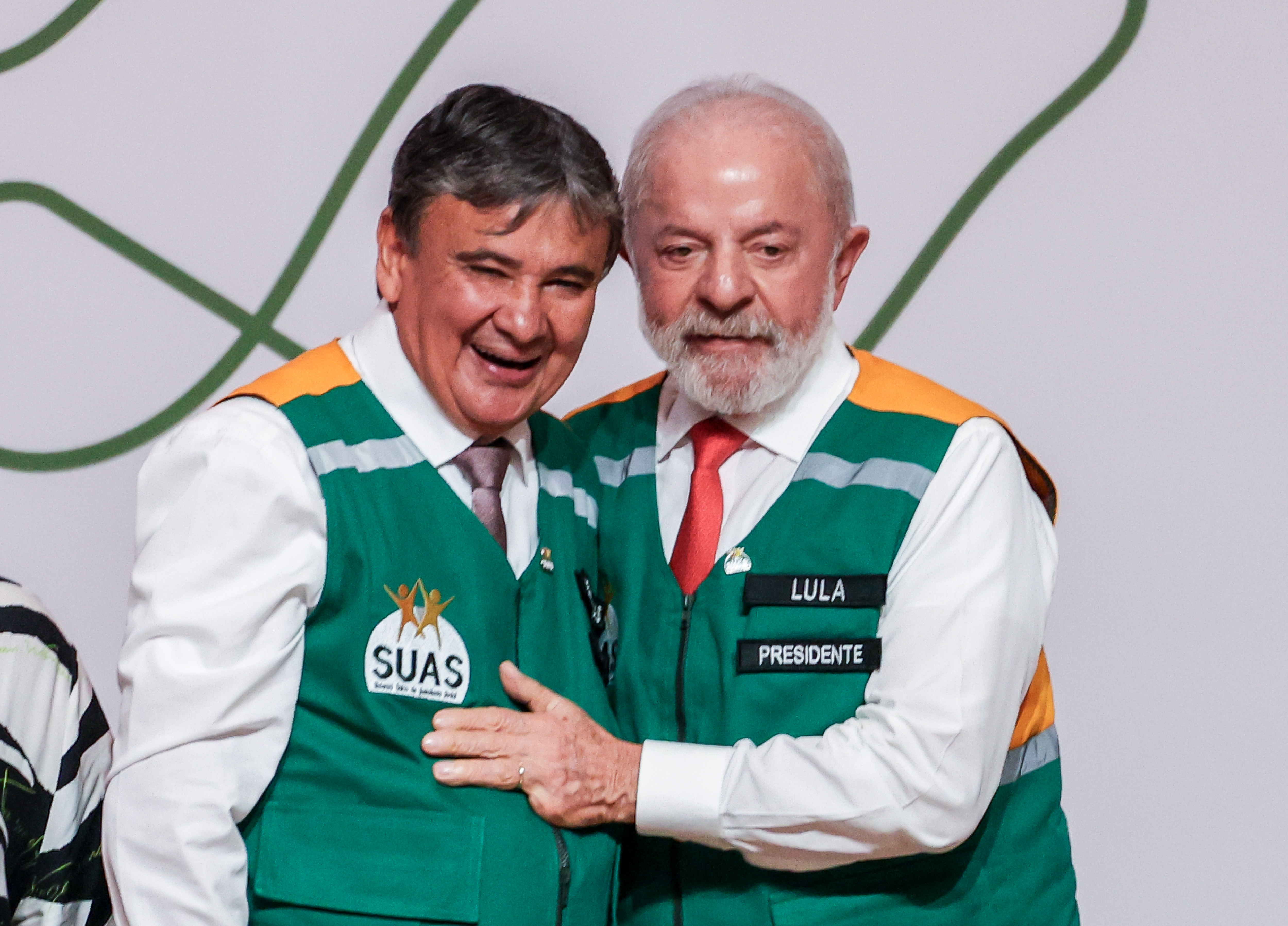 Wellington Dias tenta explicar queda na aprovação de Lula