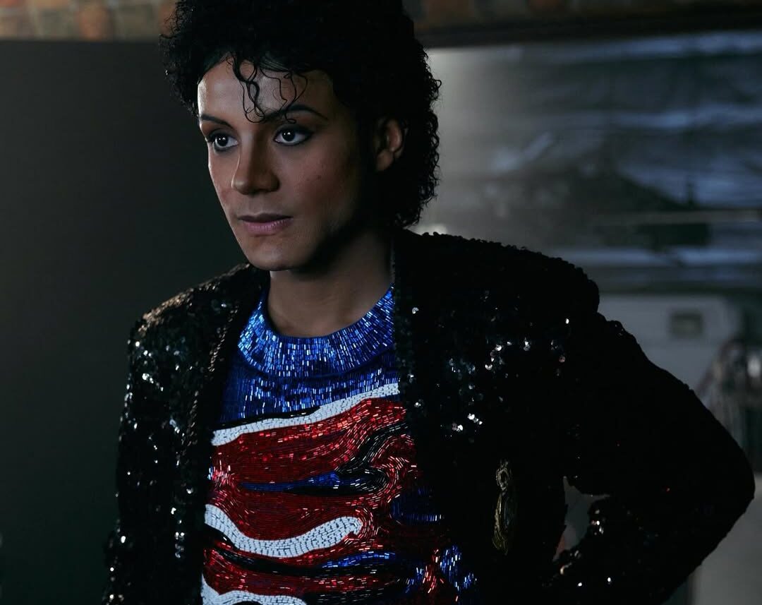Cinebiografia de Michael Jackson é criticada por diretor que o acusou de abuso infantil