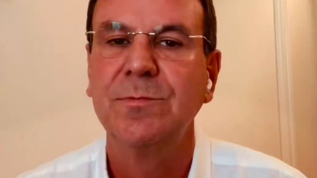 Paes pede "diretas já!" no Rio de Janeiro