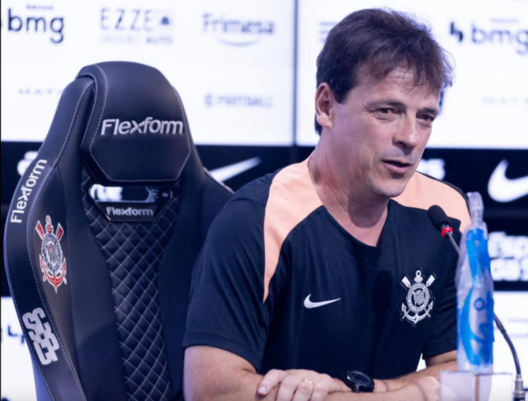 É a vez de o corintiano experimentar Diniz