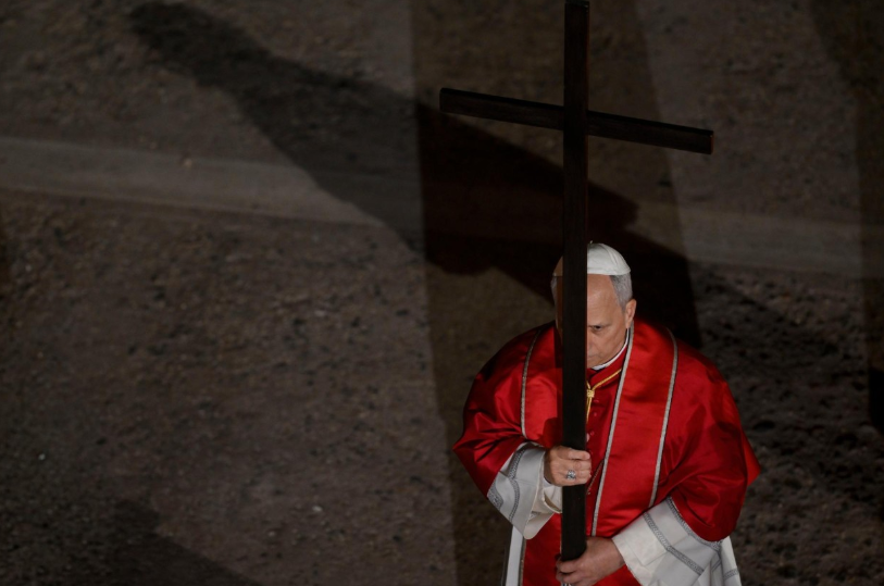 Papa Leão XIV prega a "paz" após críticas de Trump