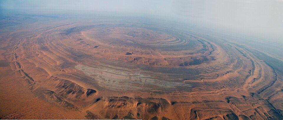 Estrutura gigante de “olho” no Saara intriga cientistas há décadas