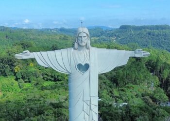 Reprodução: Instagram (@cristoprotetor.oficial)