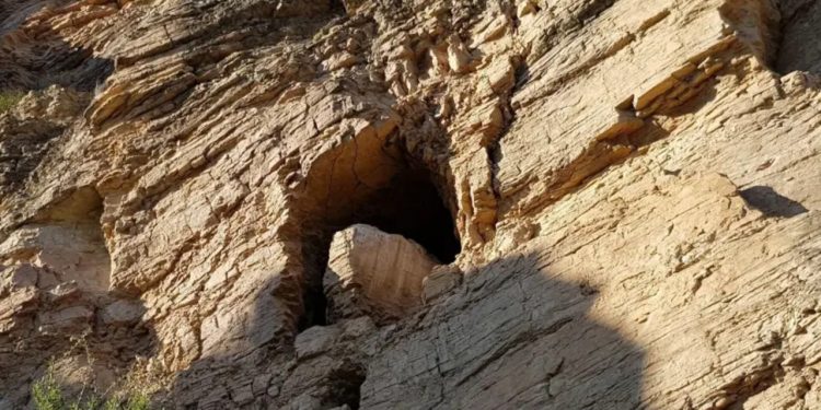 Provas da existência de povos são encontradas em exploração de caverna fechada a 40.000 anos