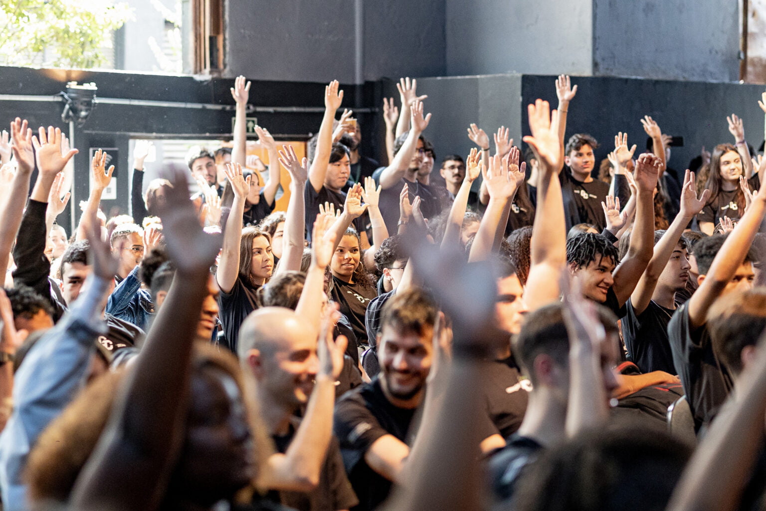 Programa promete bolsa de R$ 5 mil e auxílio moradia para talentos do interior