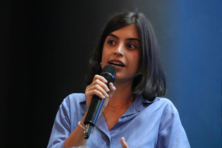 Esquerda histérica contra Tabata Amaral