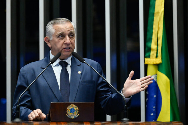 "Não faz sentido PL não ter candidatura própria ao governo do DF", diz Izalci