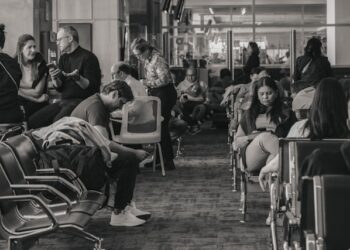 Longas esperas podem nos fazer passar horas sentados e a ciência mostra que esse tempo pode ser ruim para nossa saúde.

Reprodução: Unsplash / Joao Vitor Marcilio