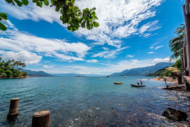 Nova regra: brasileiros precisam pagar até R$ 140 para ir a praia