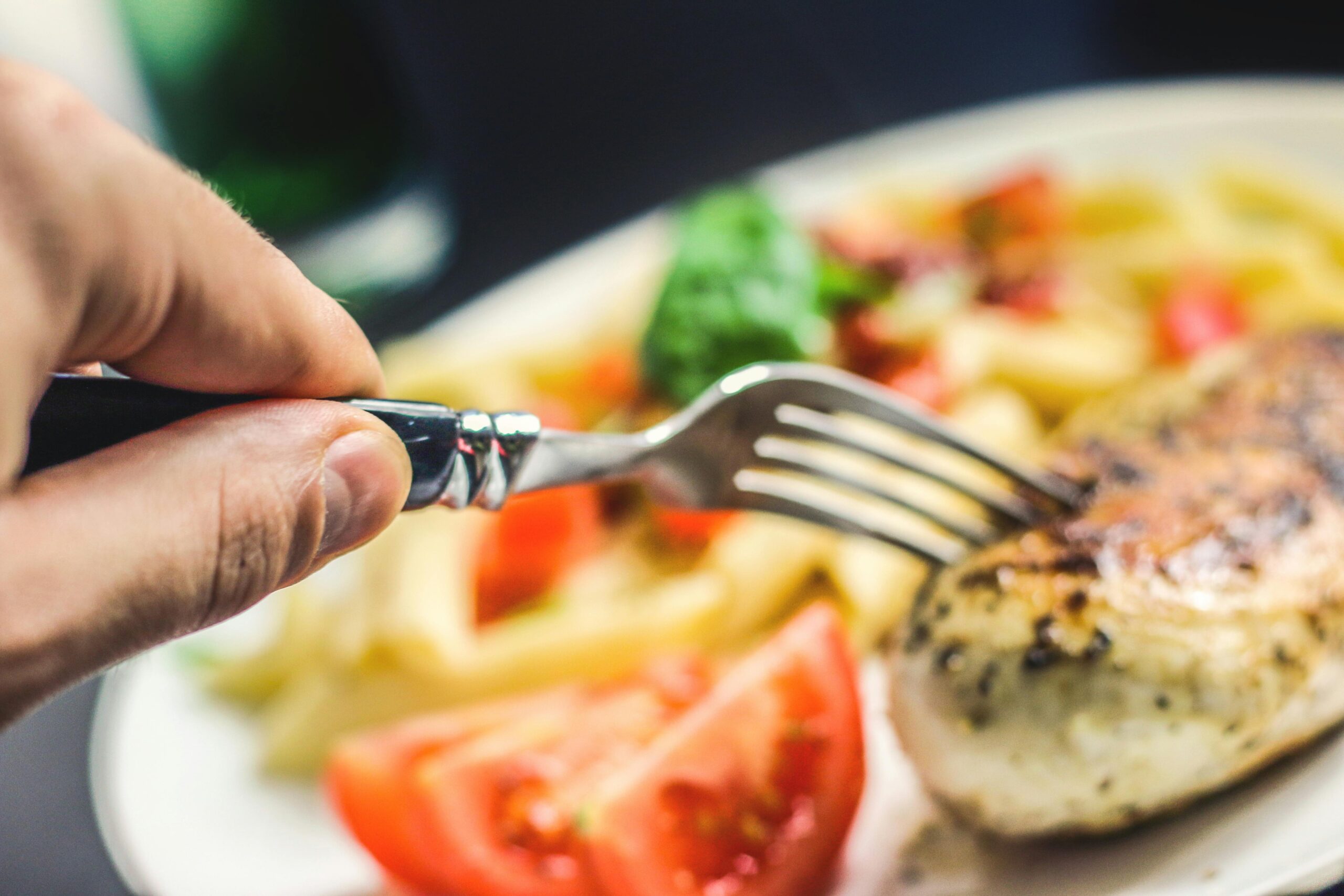 Comendo sem culpa: conheça os carboidratos que podem fazer parte de sua dieta para emagrecer