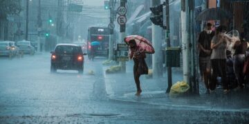 A maioria das regiões brasileiras podem receber pancadas de chuva neste feriado.

Reprodução: Th2city Santana / Pexels