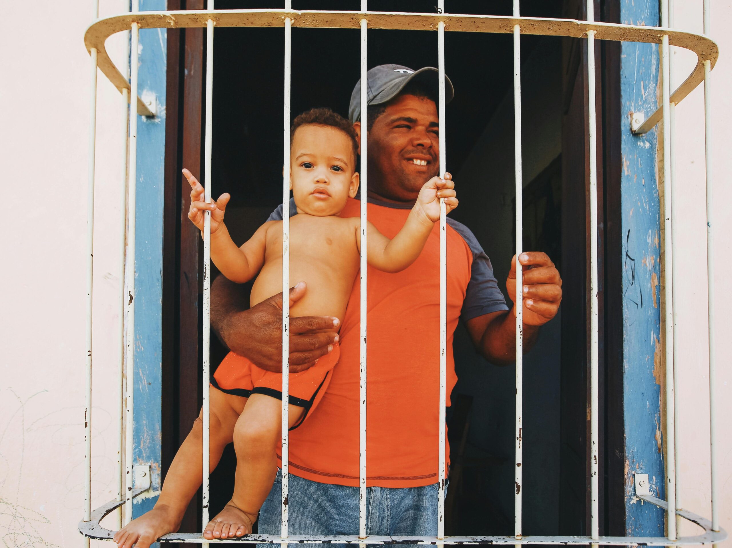 Pensão é obrigatória mesmo em caso de desemprego; saiba o que fazer e o que diz a lei