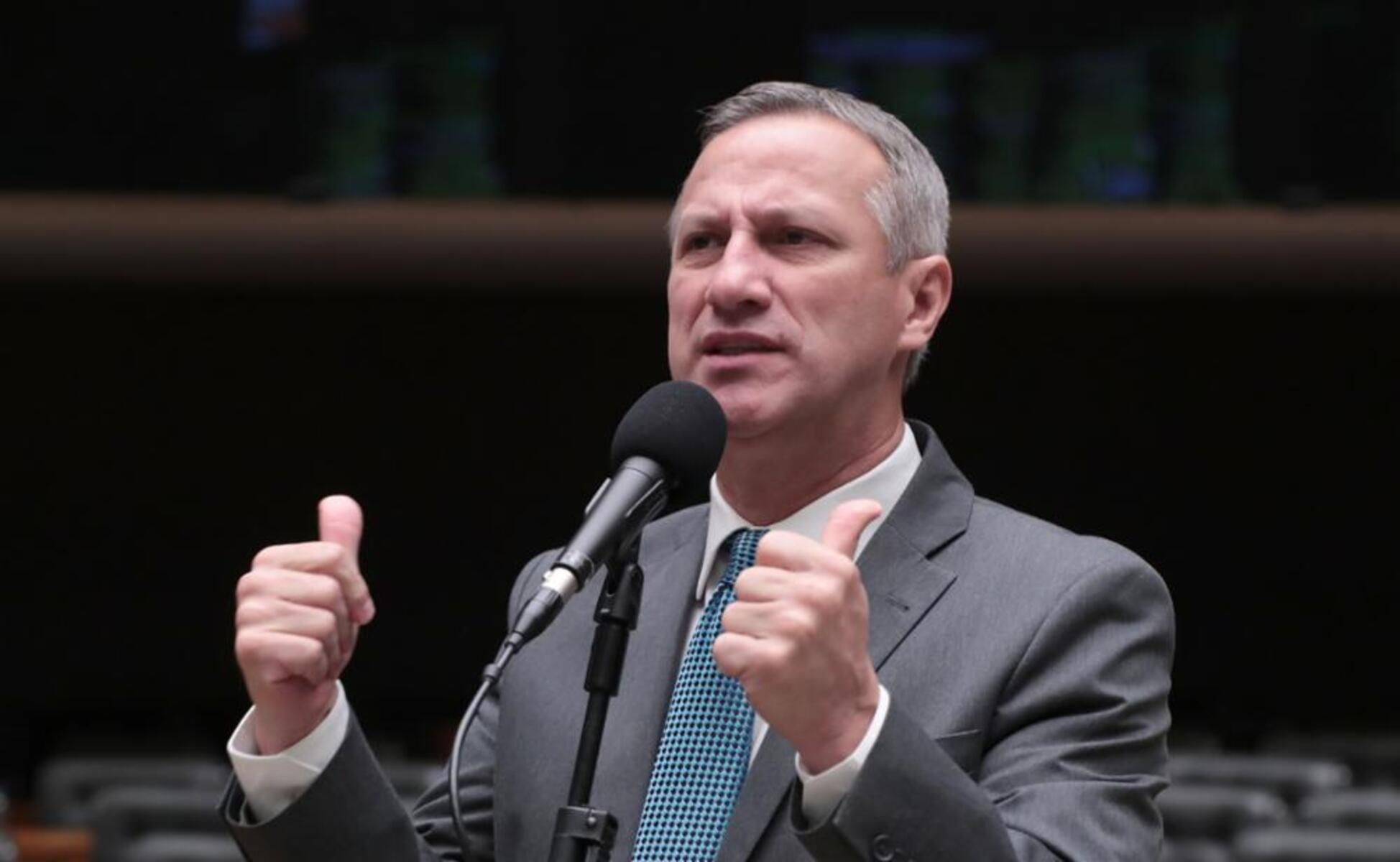 Deputado pede à PGR investigação contra o PT por disseminação de fake news