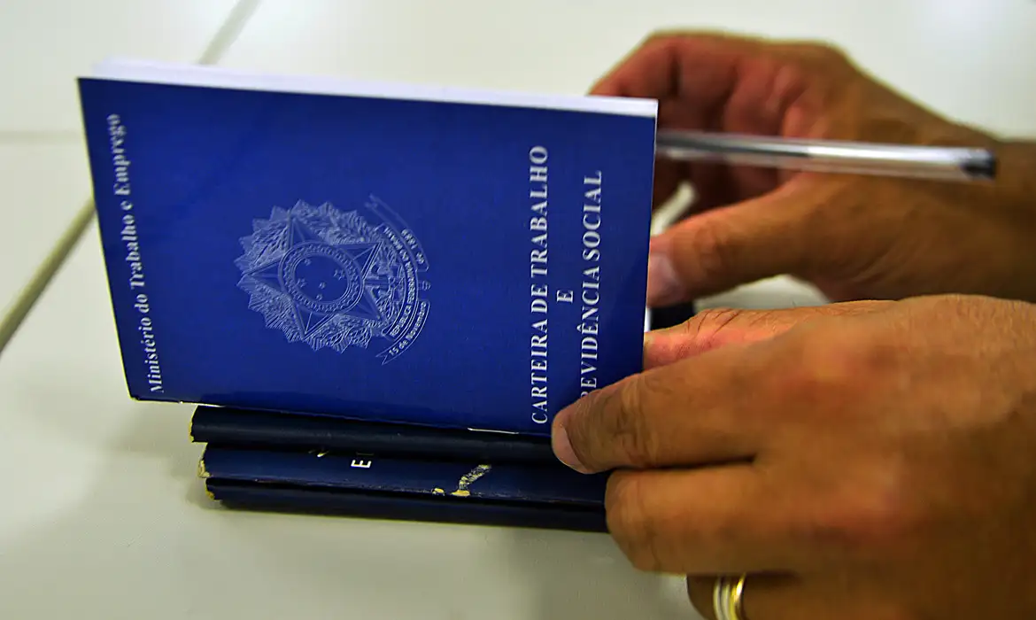 Mudança feita nas regras da CLT podem diminuir o tempo de intervalo dos trabalhadores