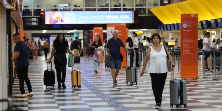 Em 8 meses, Voa Brasil viabilizou 35,4 mil passagens para aposentados.

Foto: Rovena Rosa / Agência Brasil