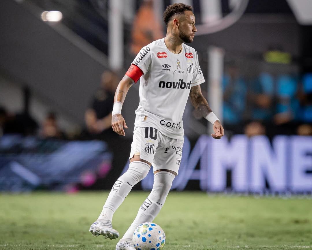 Santos é notificado e Neymar é acusado de agressão por companheiro
