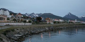 A cidade de Ushuaia.

Foto: Hamish Moffatt / Flickr