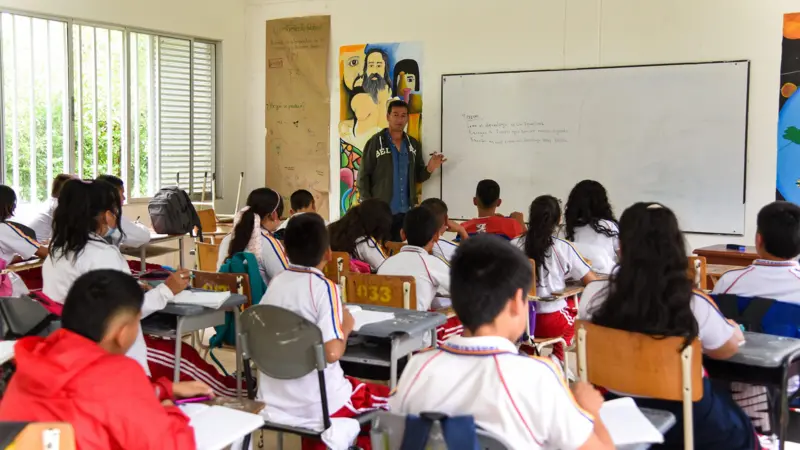 Escolas de ensino médio e fundamental estarão fechadas por decreto do governo deste país no dia 18/05