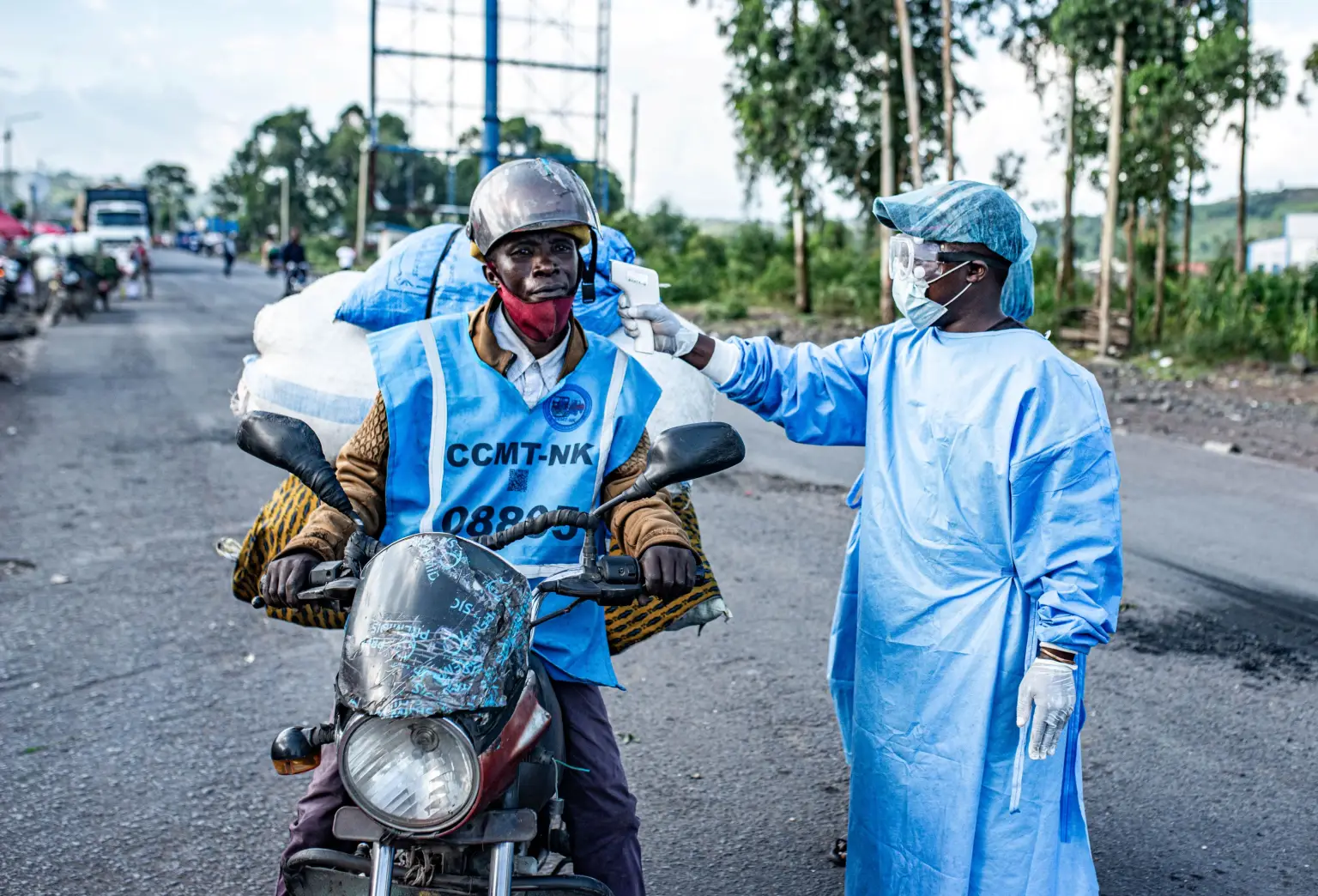 Após morte de brasileiros por ebola, Governo toma atitude emergencial para conter avanço da doença