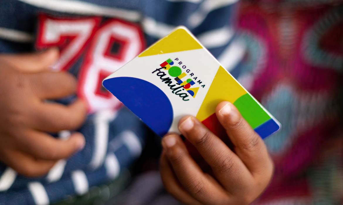 Cancelamento automático do Bolsa Família: entenda as novas regras impostas pelo Governo