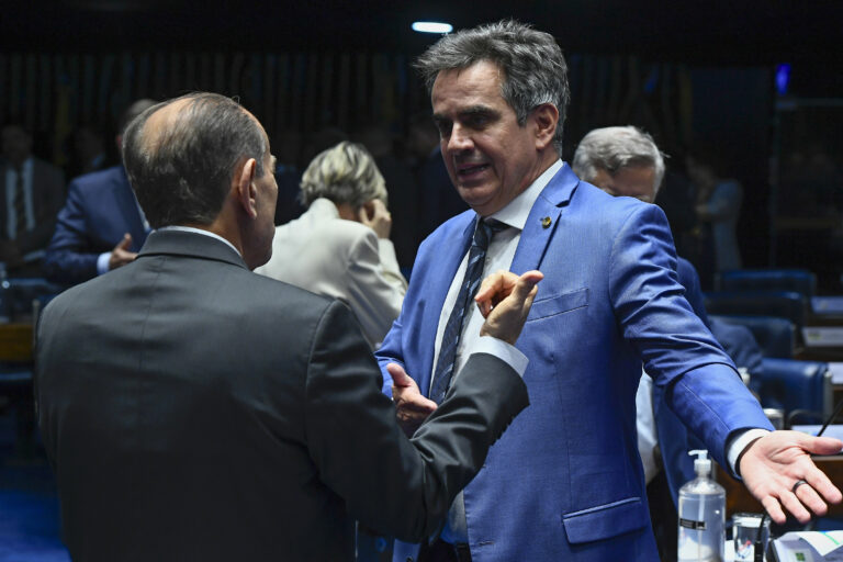 E aí, Ciro, vai renunciar?
