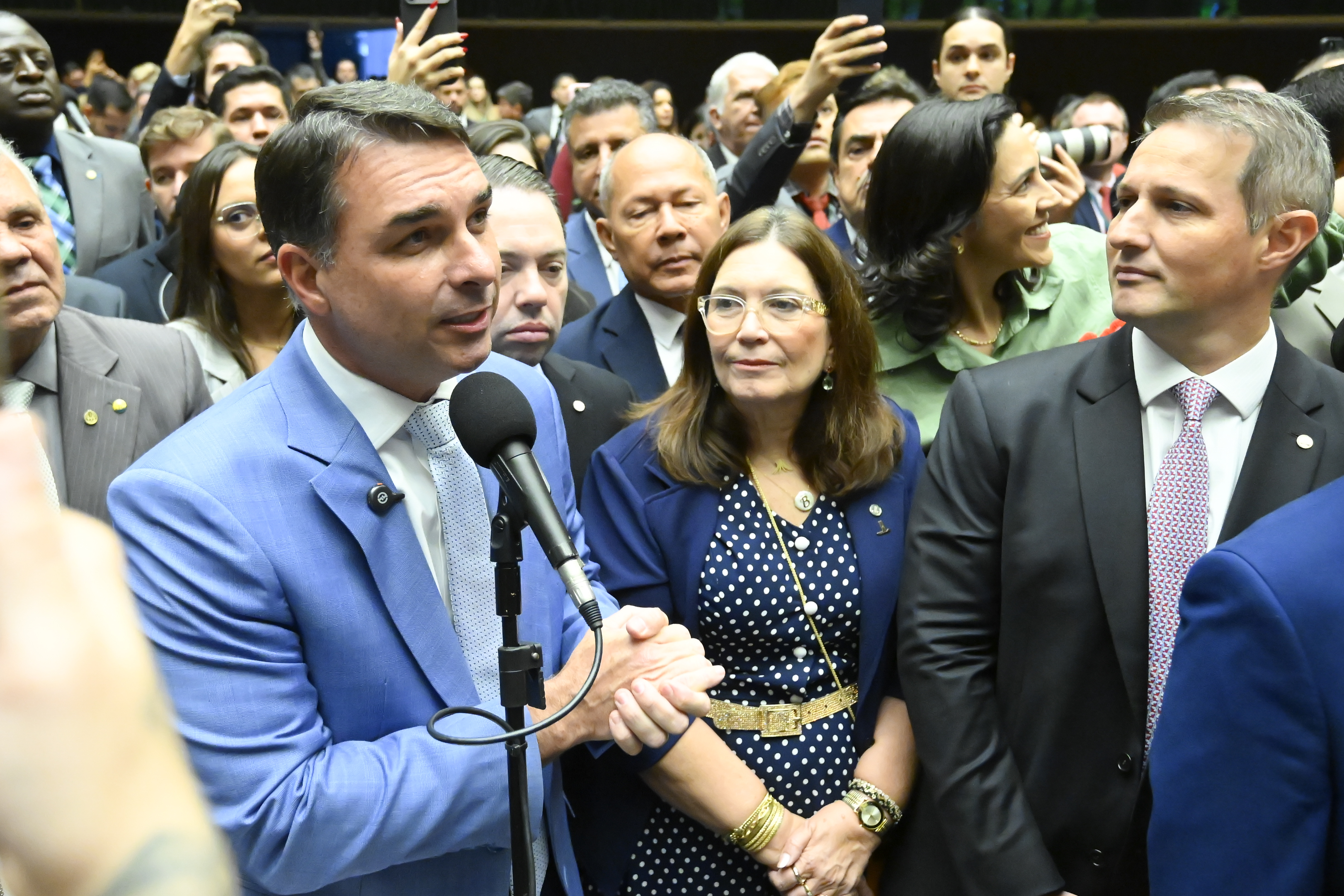 "Dinheiro privado de milhões de vítimas das fraudes de Vorcaro"