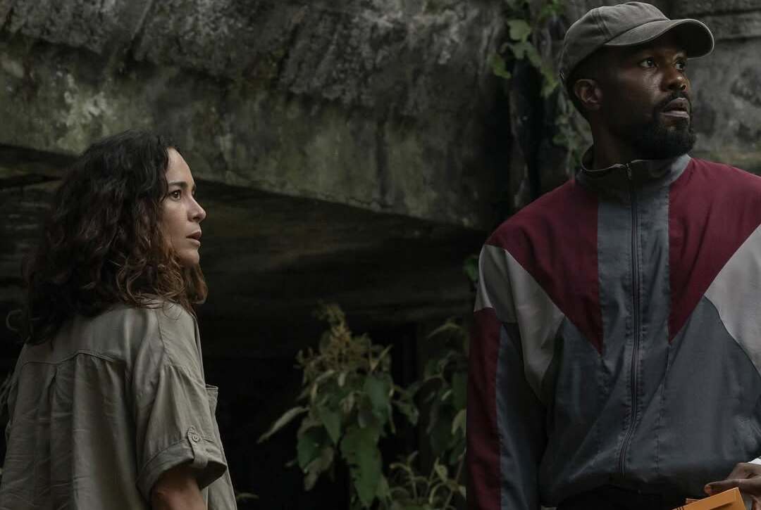 Novo sucesso da Netflix foi filmado no Brasil e tem atriz brasileira no elenco