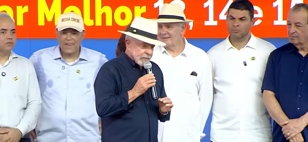 "De vez em quando a gente elege alguém que não tem compromisso"