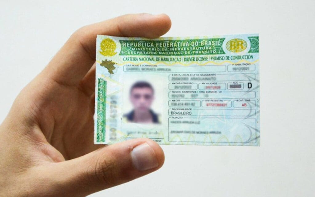Todos precisam se adequar imediatamente à nova regra para tirar a Carteira de Habilitação