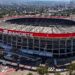 O Estádio Azteca, na Cidade do México, onde acontecerá o jogo de abertura da Copa do Mundo de 2026.
Foto: ProtoplasmaKid / Wikimedia Commons