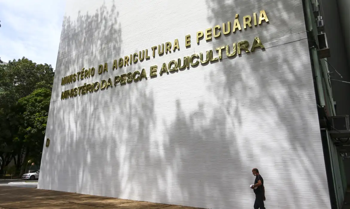Depois de veto europeu, governo se diz surpreso e tenta reverter decisão