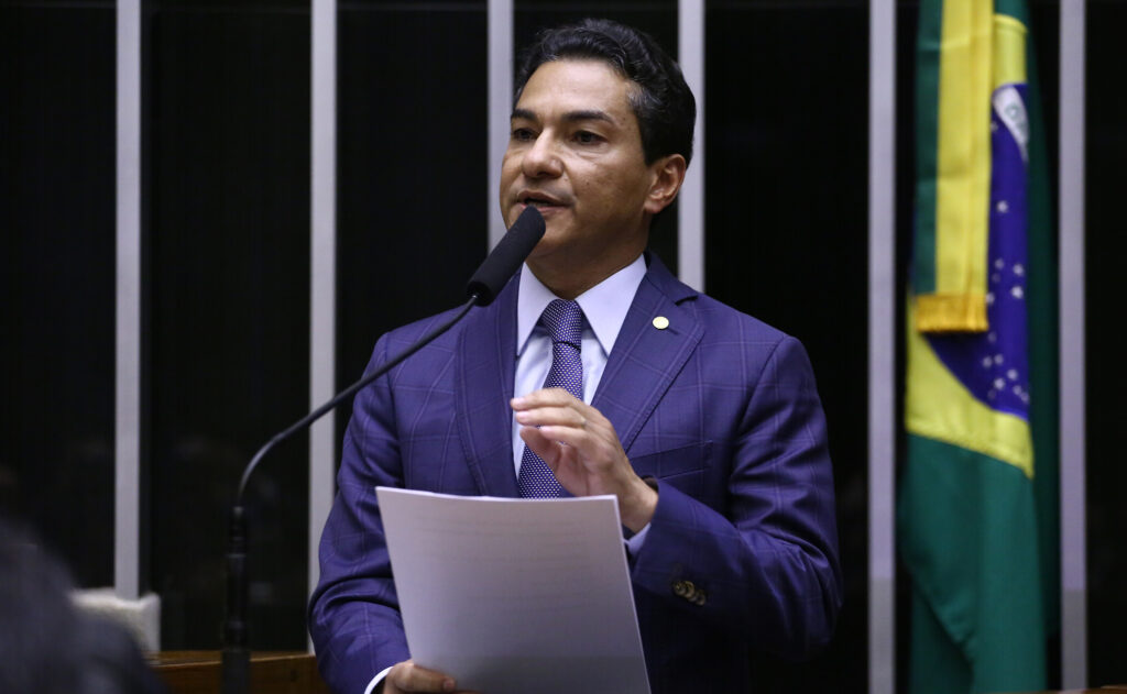 Gilmar usa presidente do Republicanos como exemplo