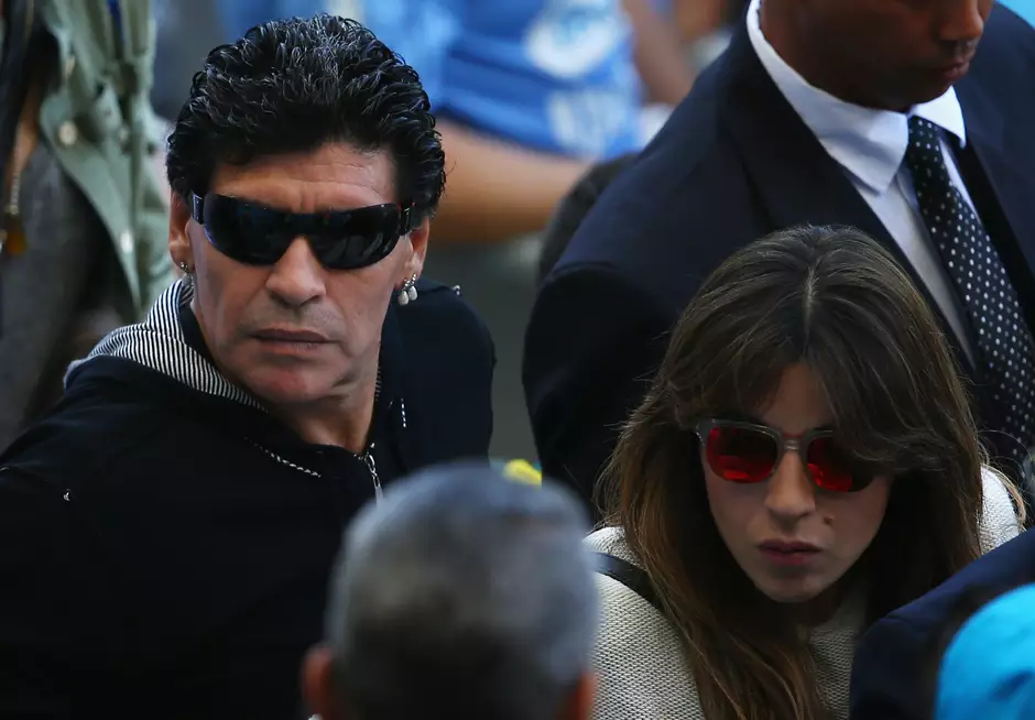 Filha de Maradona faz grave acusação e expõe plano de ex-advogado e equipe médica do pai