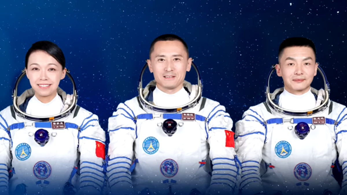 China inicia missão espacial que ajudará a enviar humanos à Lua até 2030
