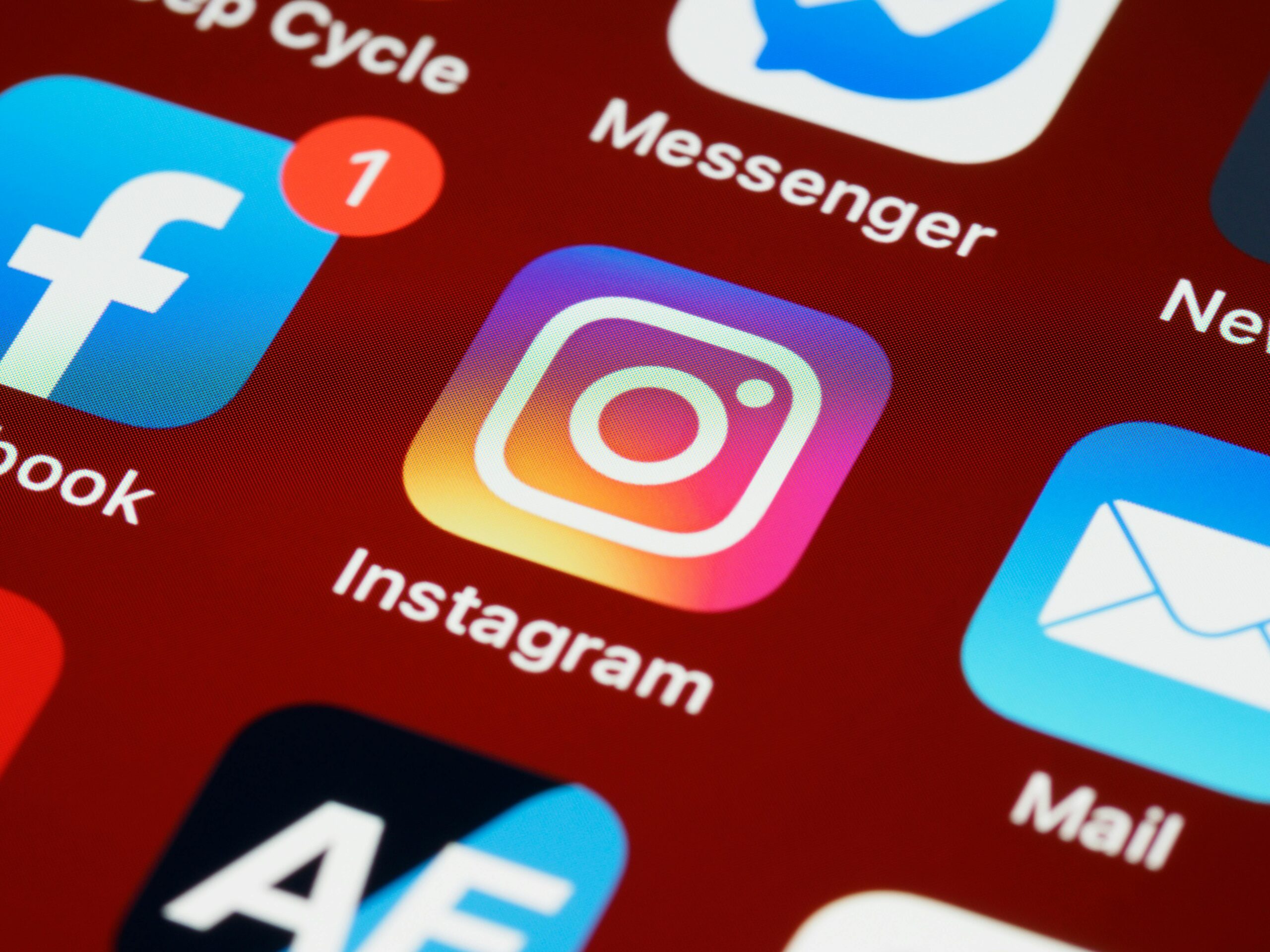 Instagram adota nova estratégia para ampliar atuação e consolidar monopólio
