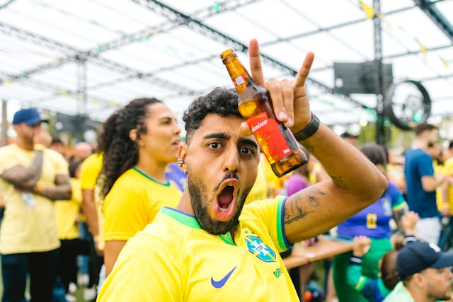 Obrigação ou bom senso? Como funciona a folga em dias de jogos do Brasil na Copa do Mundo