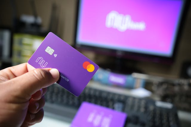 Novo alerta do Nubank protege sua conta contra ameaças digitais e golpes