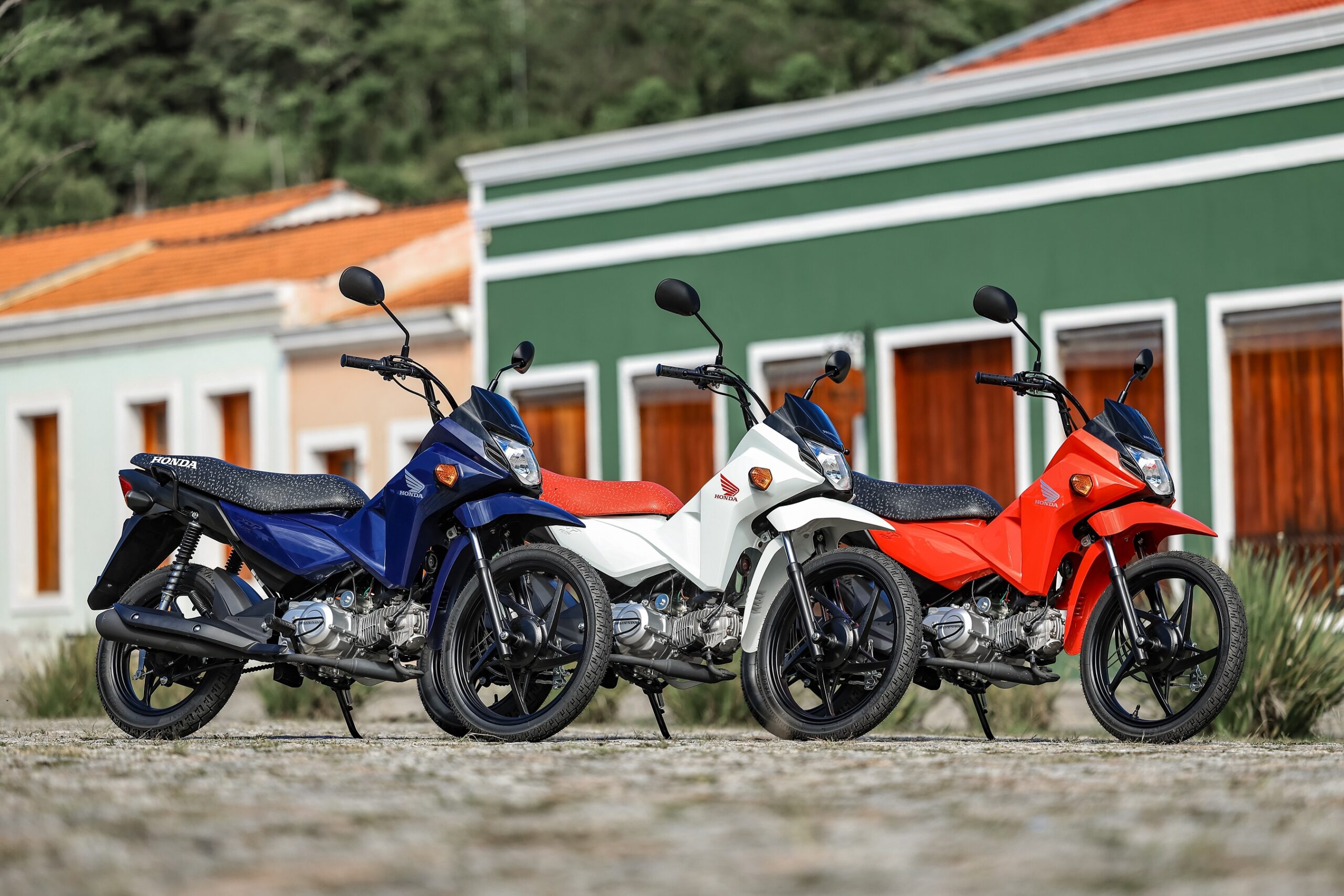 Novo modelo da Honda chega ao mercado custando cerca de R$ 10 mil e com mudanças no design