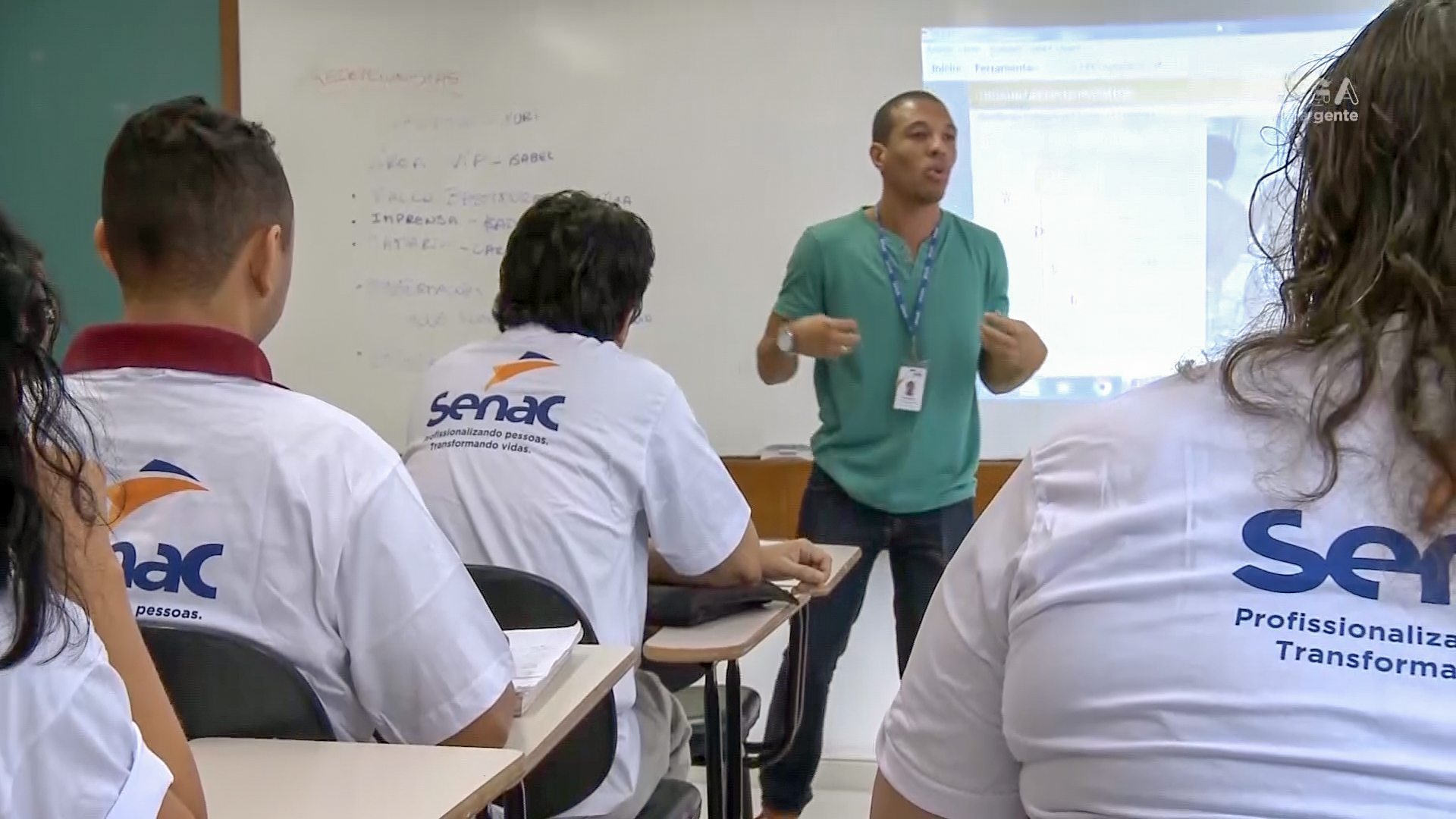 Profissionais que buscam qualificação têm oportunidade gratuita e online disponível