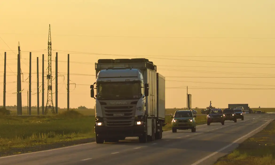 Saiba como ter acesso à linha de crédito bilionária disponibilizada para motoristas financiar veículos