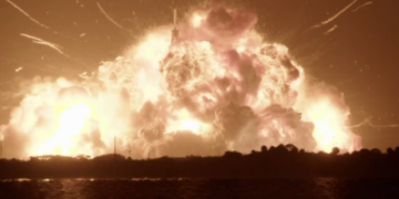 A explosão da nave.

Foto: reprodução / Nasa / SpaceFlightNow