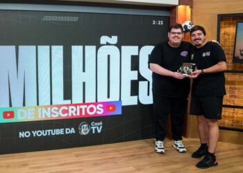 Casimiro (à esquerda) e seu sócio, Luis Felipe (à direita), donos da CazéTV.

Foto: Instagram (@casimiro)