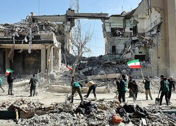 Área residencial de Teerã, capital do Irã, destruída por ataques estadunidenses-israelitas em marõ deste ano.

Foto: Tasnim News Agency / Wikimedia Commons