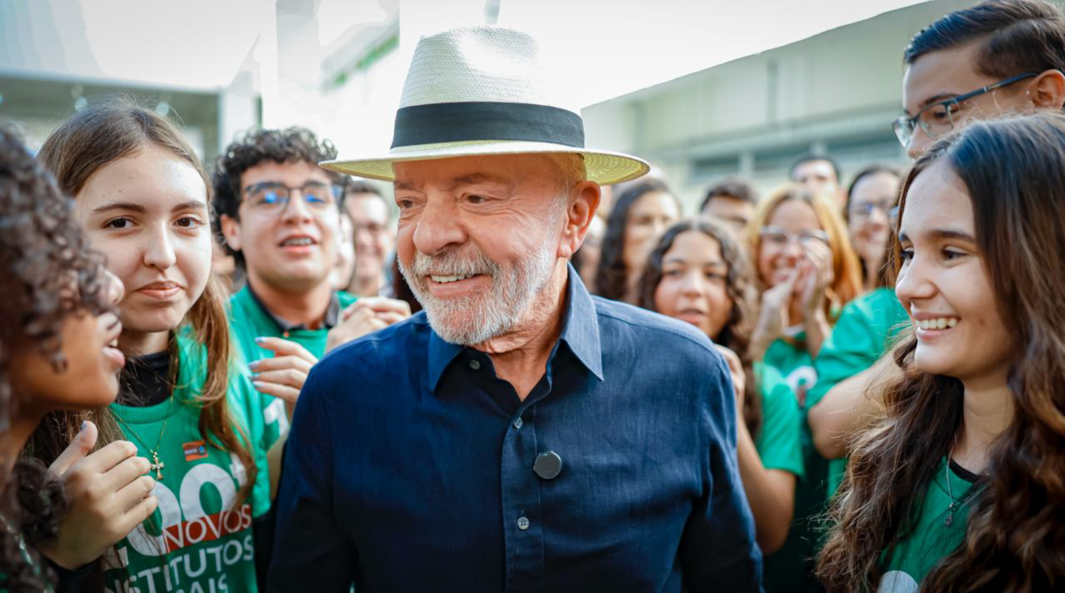 Filhos de Bolsonaro são “piores" do que o pai, diz Lula