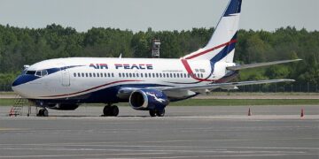 Uma aeronave Boeing da Air Peace, uma das companhias que recebeu aval da Anac para atuar no Brasil.

Foto: Anna Zvereva / Wikimedia Commons