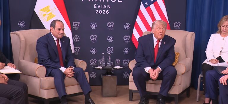 "Não vamos colocar nem 10 centavos", diz Trump sobre o Irã