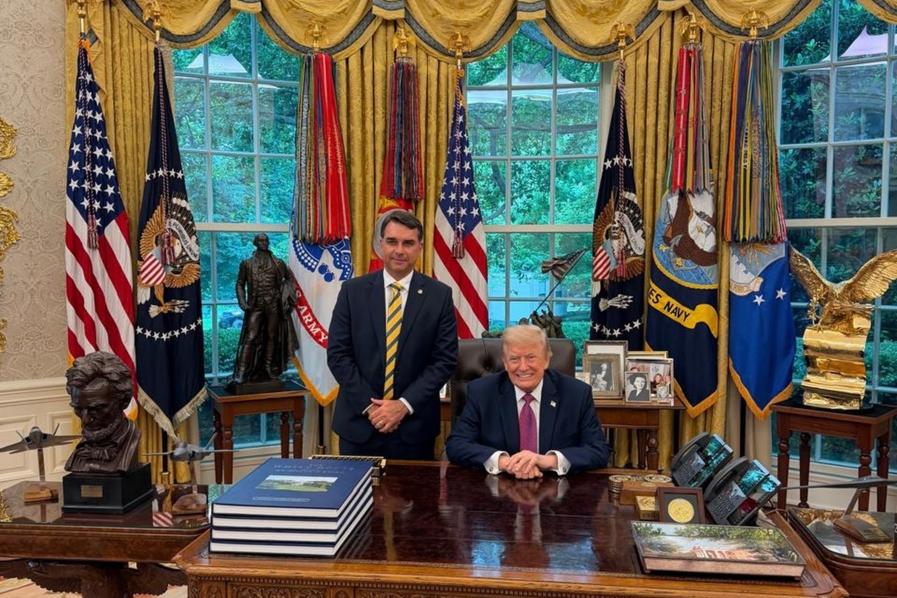 Flávio diz que pediu a Trump para não taxar empresas brasileiras