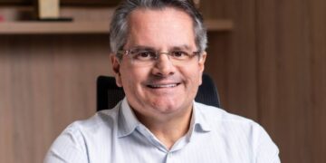 O empresário Jonas Marques, CEO da Pague Menos.

Foto: Pague Menos / Divulgação